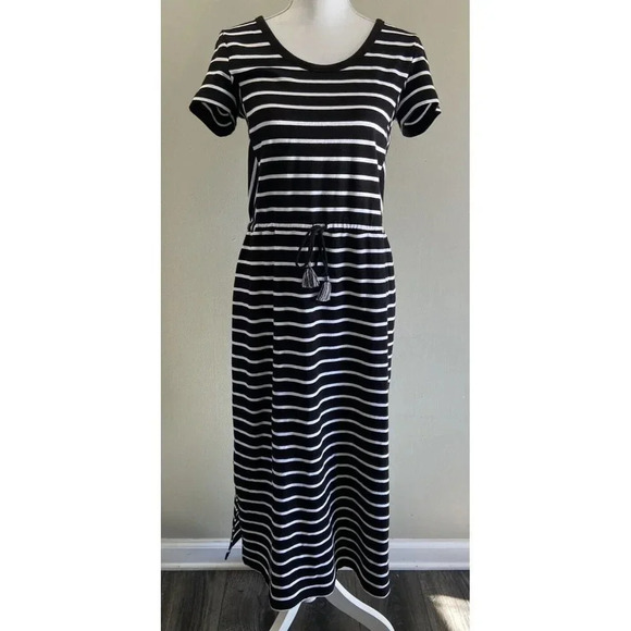 T by Talbots Dress UPF 50+ Outdoor Black White Stripe Small S - Picture 1 of 5